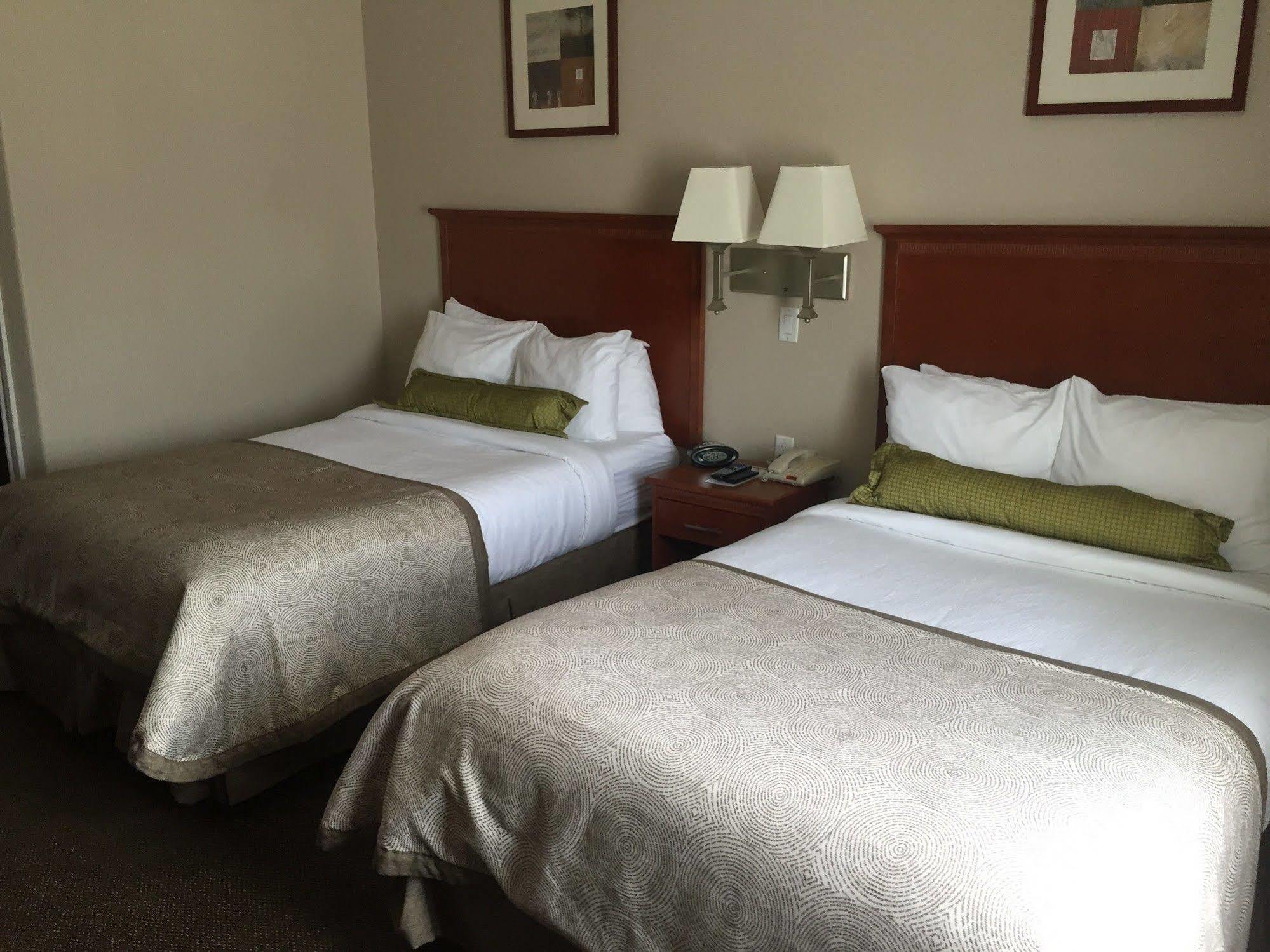 Candlewood By Ihg Hotel